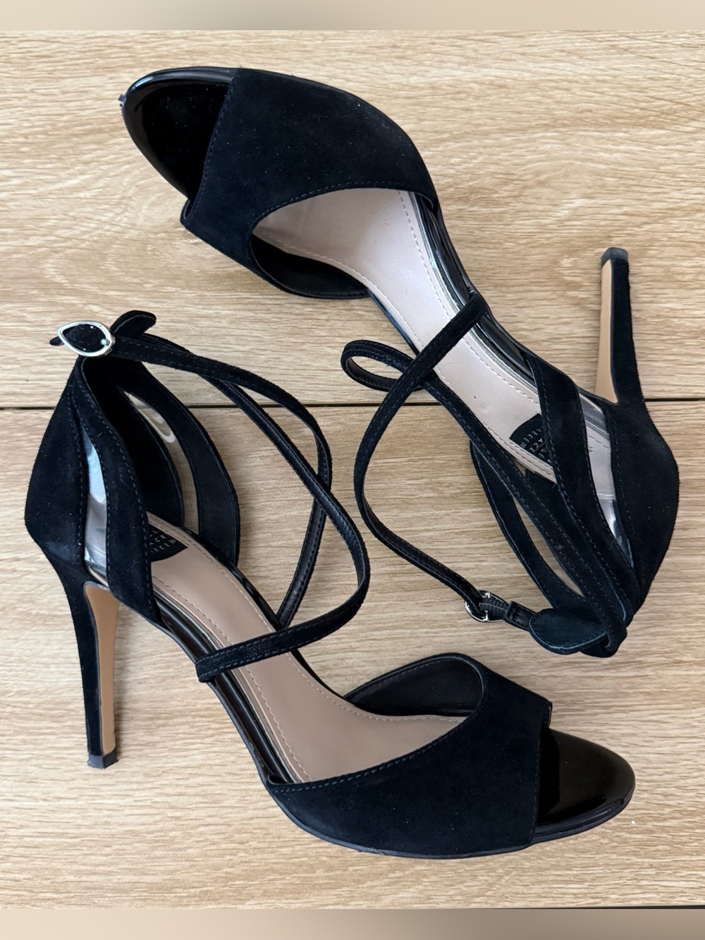 White House Black Market Ilaria Black Heels Size 7